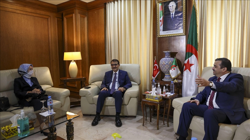 الجزائر وتركيا توقعان 6 اتفاقيات مشتركة