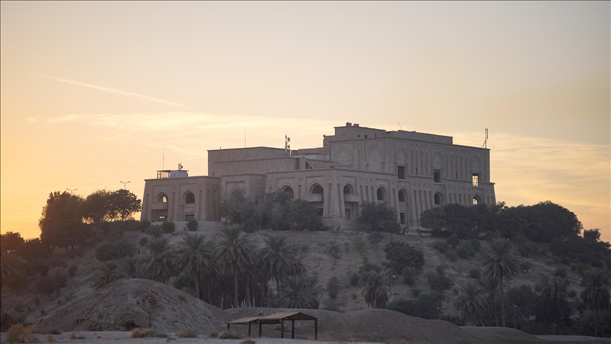 Saddam's palace in ancient city of Babylon bears witness to lost era