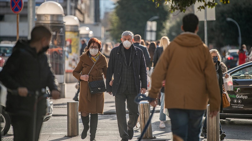 Crna Gora: Zatvaraju se noćni klubovi, ugostiteljski objekti mogu raditi do ponoći
