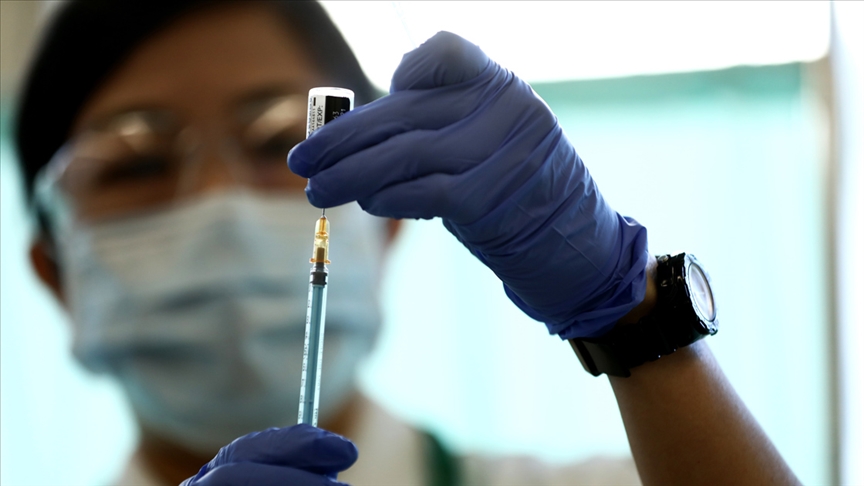 Japonyada Pfizer takviye doz Kovid-19 aşısı için onay aldı