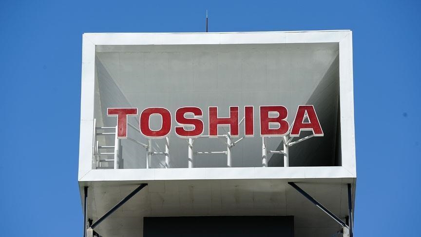 Japan's Toshiba says it will split into 3 firms