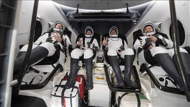 SpaceXê astronotên NASAyê yên Crew-3yê gihand Îstasyona Fezayê ya Navneteweyî