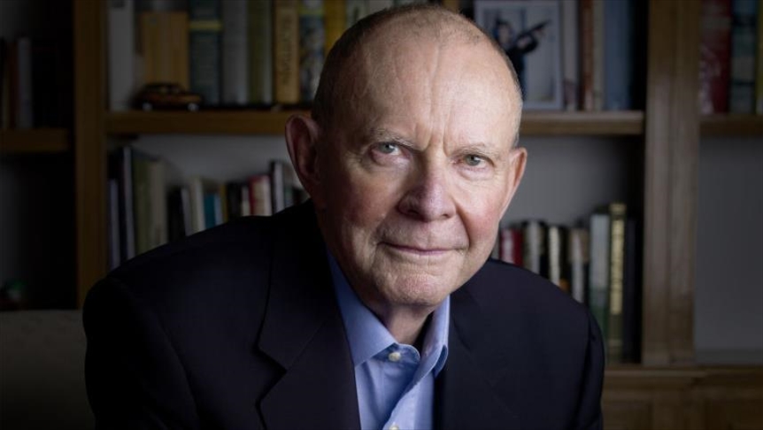 Legendary novelist Wilbur Smith dead at 88