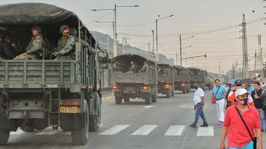 Ecuador refuerza con militares seguridad en cárcel de Guayaquil ante masacre que deja 68 reclusos muertos