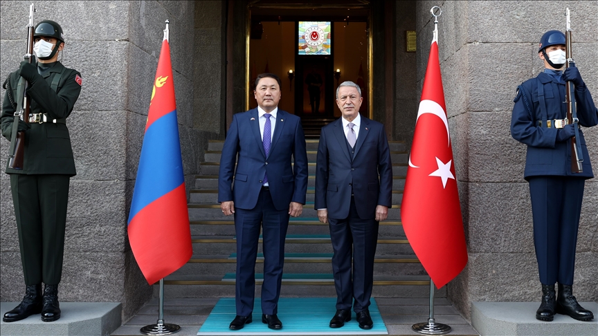 Turkish defense minister talks with Russian, Mongolian counterparts