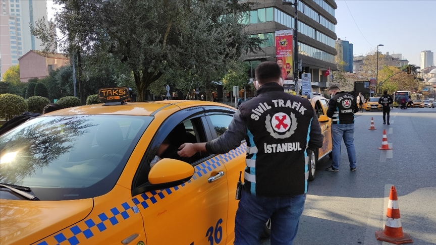İstanbul'da taksicilere yönelik denetimler devam ediyor