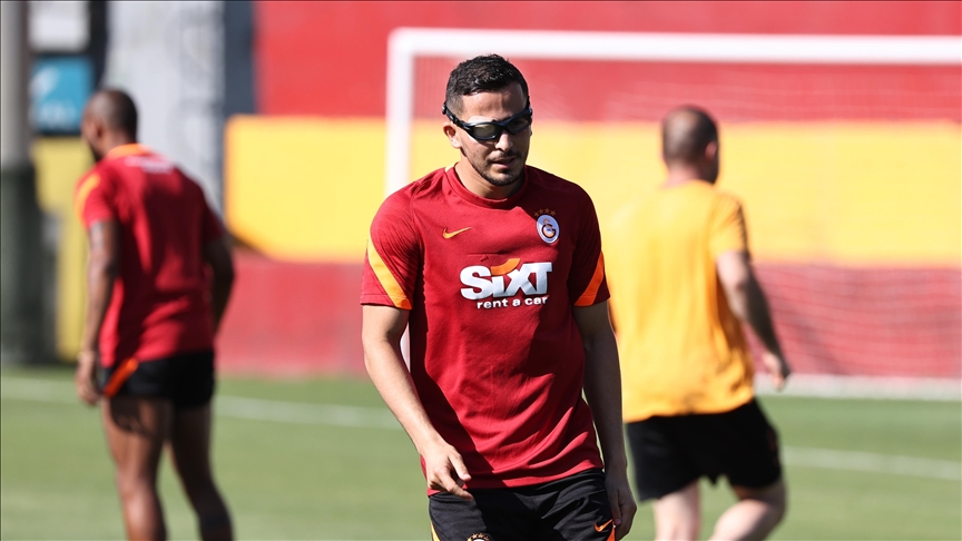 Galatasaraylı Elabdellaoui, ocak ayında futbola dönebileceğini açıkladı