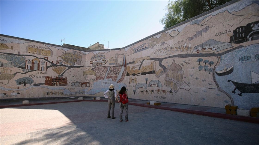 "الطريق الملوكي" بالأردن.. جدارية فسيفسائية تنتظر دخول "غينيس" (تقرير)