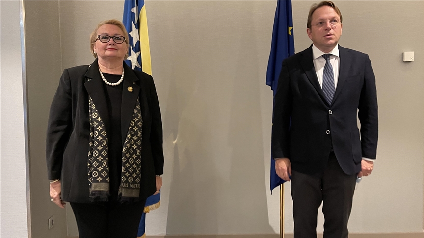 Brisel: Ministrica Turković i komesar Varhelyi razmotrili situaciju u BiH