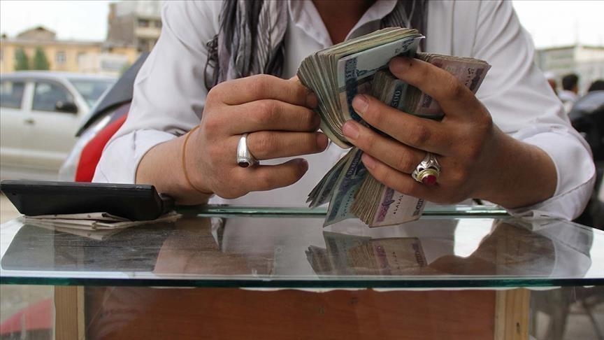 Taliban stabilkan mata uang lokal hadapi sanksi keuangan