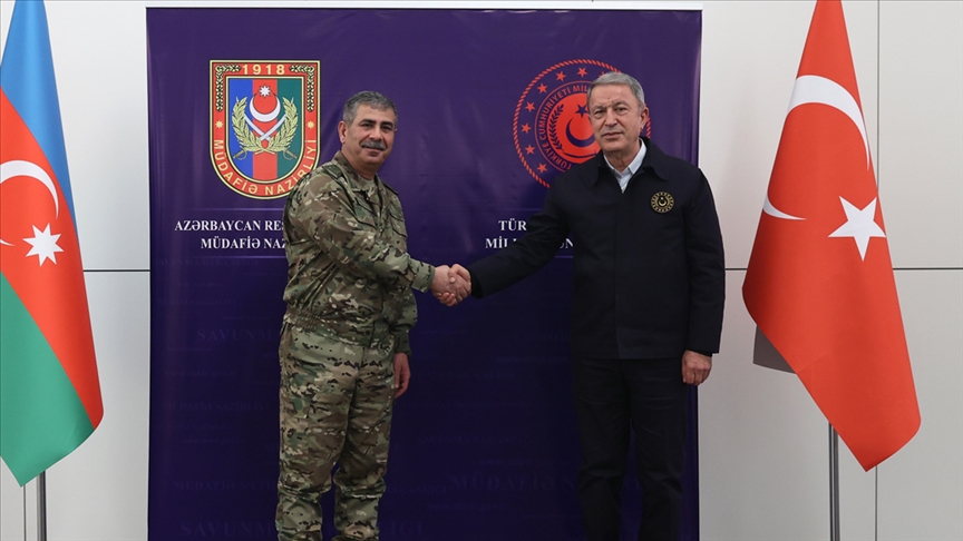 Akar ve Hasanov, Ermenistan-Azerbaycan sınırındaki gerginliği görüştü