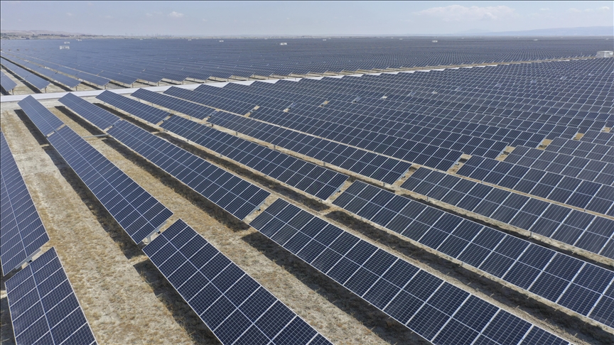 Forretningsmand dal modbydeligt Israel, Jordan, UAE to sign massive solar power plant deal