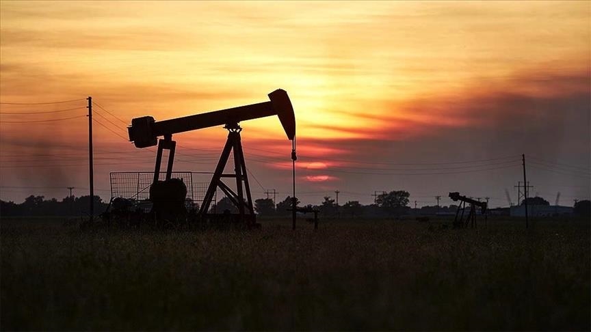 Цены на нефть марки Brent упали ниже $80