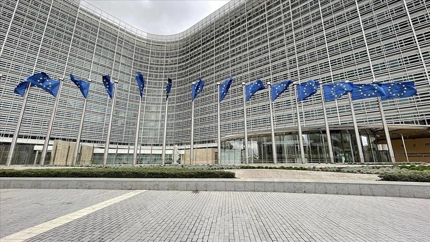 EU adds Indonesia to free travel list
