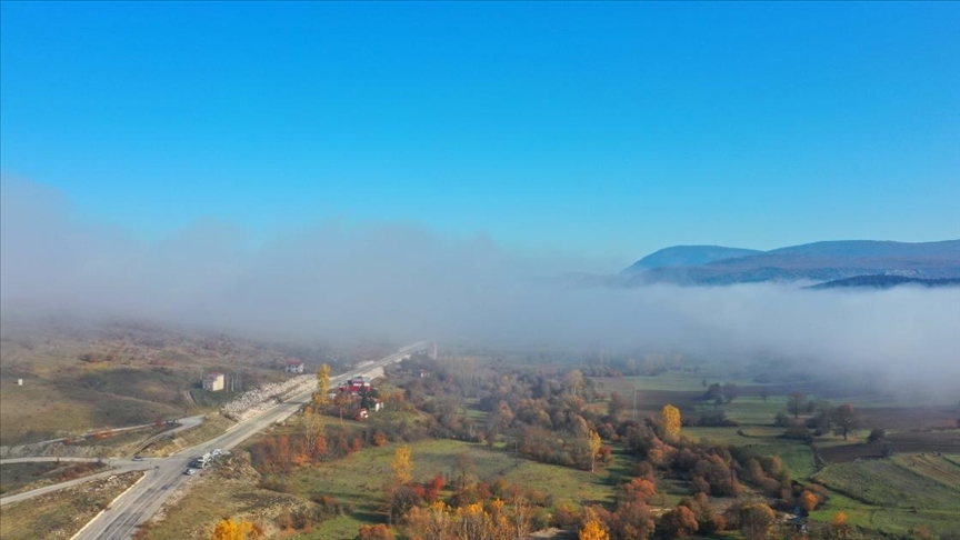 'Kanyonlar şehri' Pınarbaşı'da sis manzarası drone ile görüntülendi