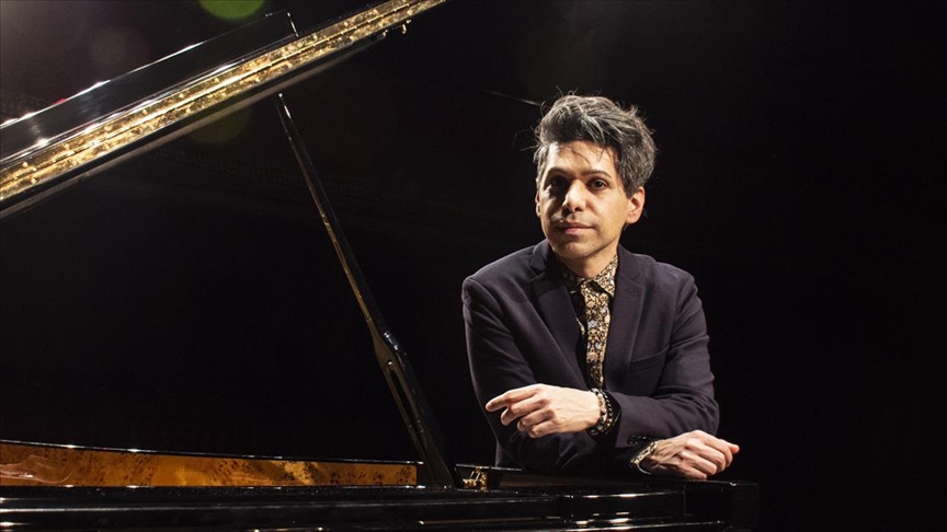 Piyanist Kiann, Orhan Velinin şiirlerinden yaptığı bestelerle Ankarada konser verecek