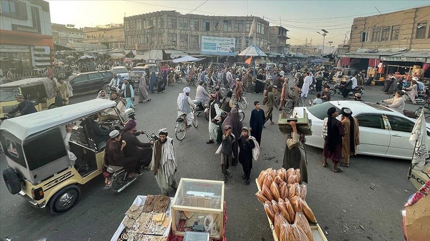 Afganistan: Talibanska vlada najavila isplatu zaostalih plaća javnih službenika