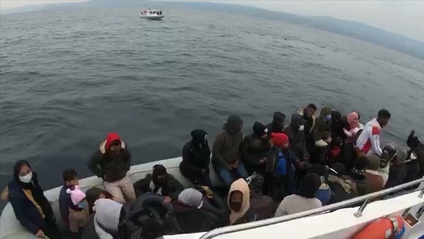 ده‌ها پناهجوی رانده شده توسط یونان از خطر غرق شدن نجات یافتند