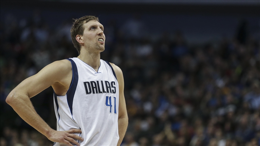 Dallas Mavericks to retire Dirk Nowitzki's jersey