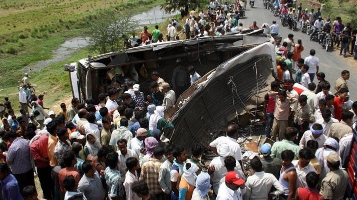 India tops world in road deaths, injuries