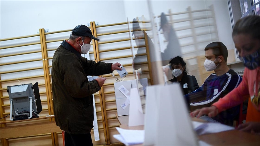 В Болгарии проходит второй тур президентских выборов