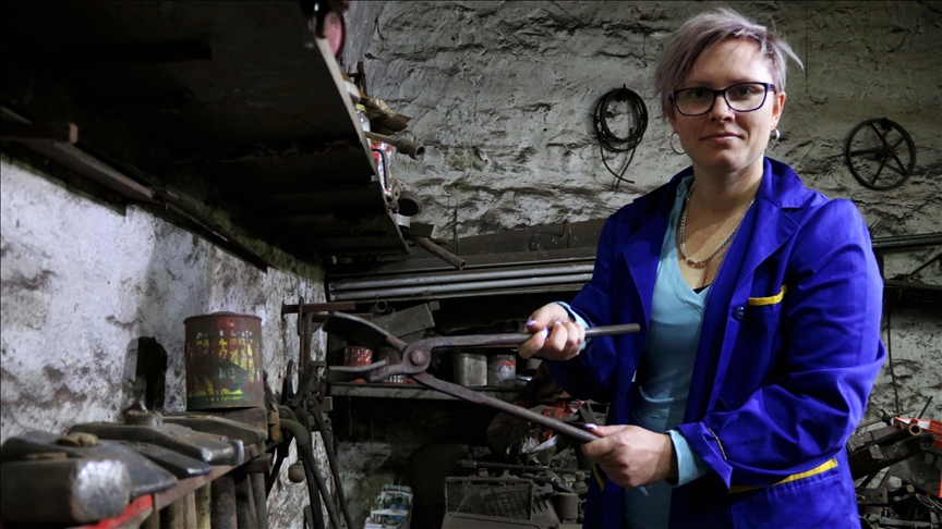 Andrea Pap Lukači, jedina žena kovač u Srbiji: Može se biti i dama i kovač
