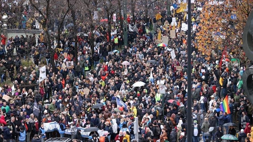 Bruksel, mijëra persona protestuan kundër shtrëngimit të masave ndaj COVID-19