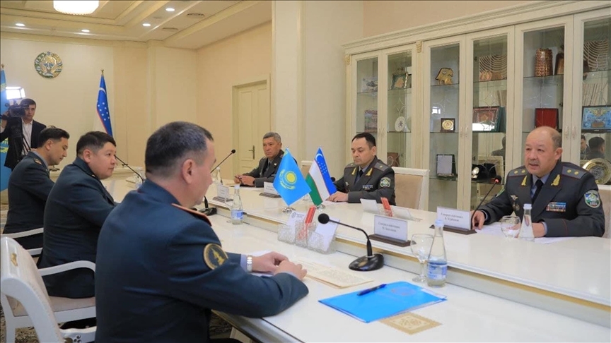 Uzbekistan, Kazakhstan ink military cooperation agreement