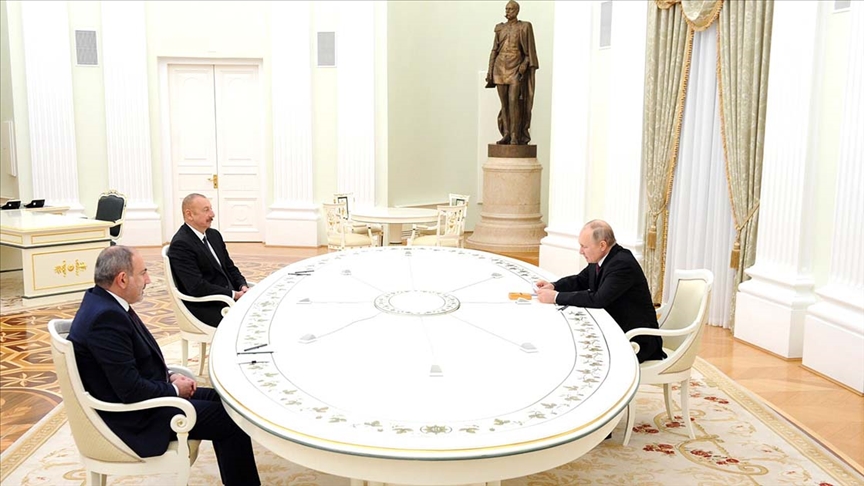 Kremlin Putin, Aliyev ve Paşinyan'ın Soçi'de bir araya geleceğini duyurdu