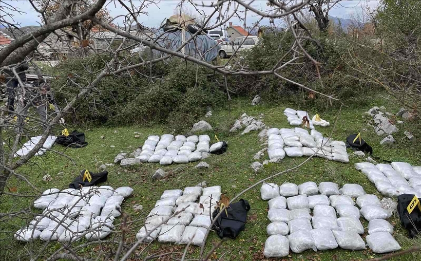 BiH: Pripadnici SIPA-e u Trebinju pronašli i oduzeli oko 200 kilograma marihuane