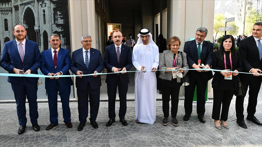 Bakan Muş Expo 2020 Dubaide Türkiye pavilyonunun açılışını yaptı