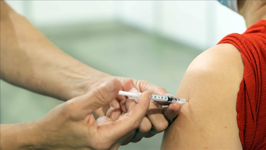 Médico belga falsificó 2.000 certificados de vacunación contra la COVID-19 
