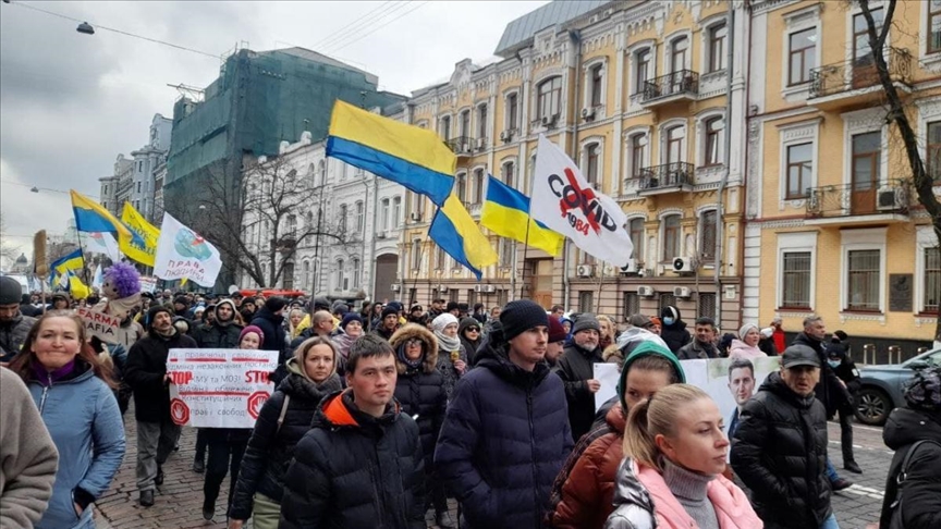 В Киеве проходит акция против обязательной вакцинации населения