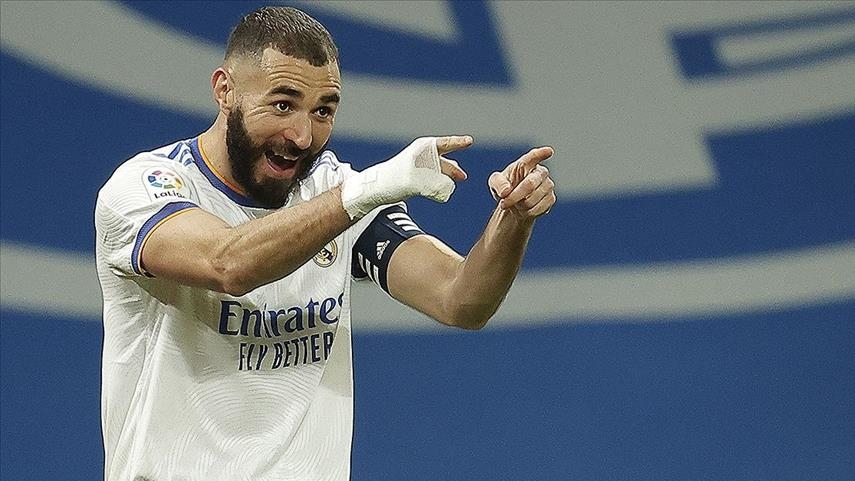 Francuski fudbaler Benzema osuđen na godinu zatvora
