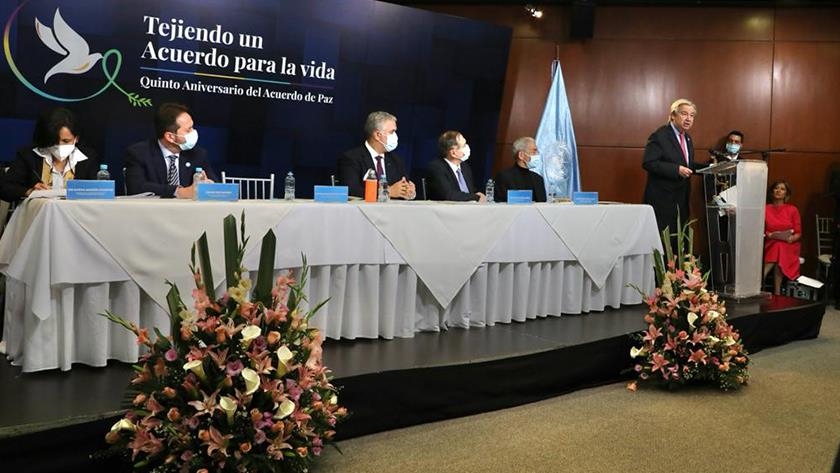 Víctimas encabezaron el acto de conmemoración de la JEP por los cinco años de la firma del Acuerdo de Paz en Colombia
