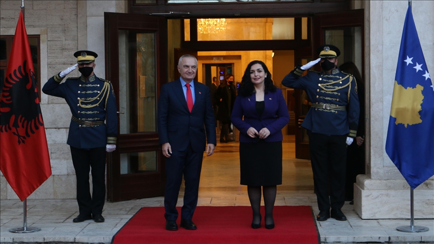 Kosovë, presidentja Osmani takoi homologun nga Shqipëria Ilir Meta