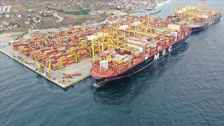 Dev konteyner gemisi 'MSC Samar' Tekirdağ'a geldi