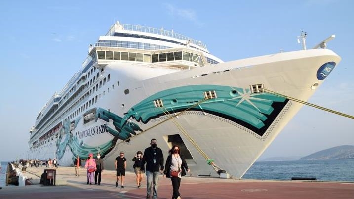 قوش آداسي" التركية تستعد لاستقبال سفن سياحية عملاقة (تقرير)