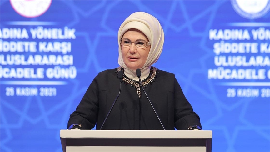 Emine Erdoğan: Kadınlara kalkan elleri asla affetmeyeceğiz