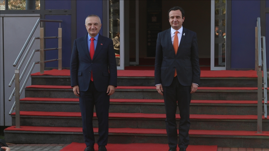Kosovë, kryeministri Kurti priti në takim presidentin e Shqipërisë Ilir Meta