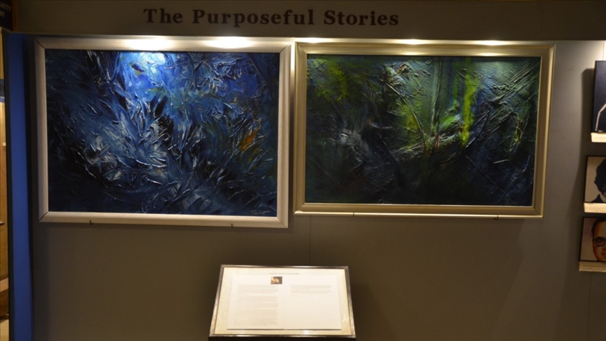 Ressam Tülin Kaynak'ın eserleri Lyallpur Müzesi'nde sergileniyor