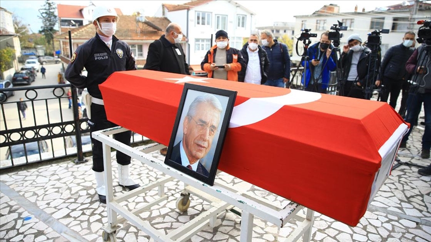 eski icisleri bakani hasan fehmi gunes sakarya da son yolculuguna ugurlandi