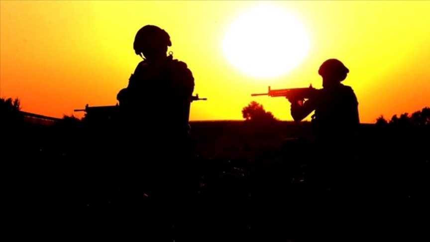 Suriye'den Türkiye'ye geçmeye çalışan terör örgütü mensubu 5 kişi yakalandı