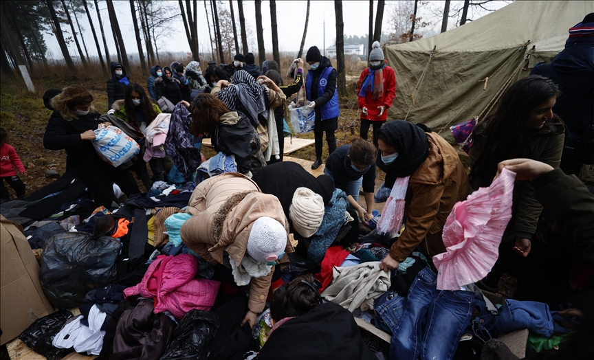 Težak život migranata na bjelorusko-poljskoj granici: Nemaju odjeće, hrane i bolesni su