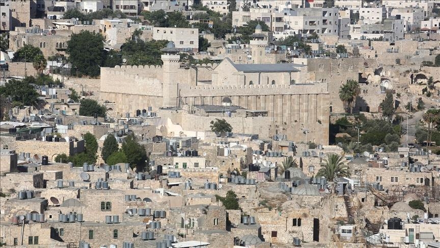 "حماس" تدعو للتصدي لزيارة الرئيس الإسرائيلي للمسجد الإبراهيمي بالخليل
