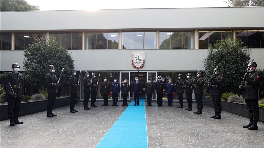 Milli Savunma Bakanı Akar, TSK komuta kademesi ile Ege Ordusu’nda