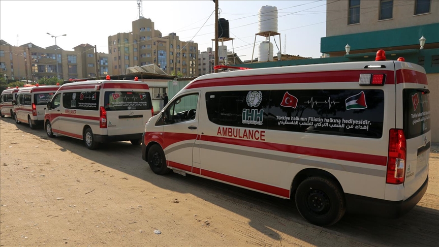 Organizata turke IHH dërgon 4 autoambulanca në Gaza