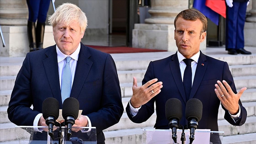 Johnson, Macron'a düzensiz göçmenleri durdurmak için 5 maddelik plan teklif etti