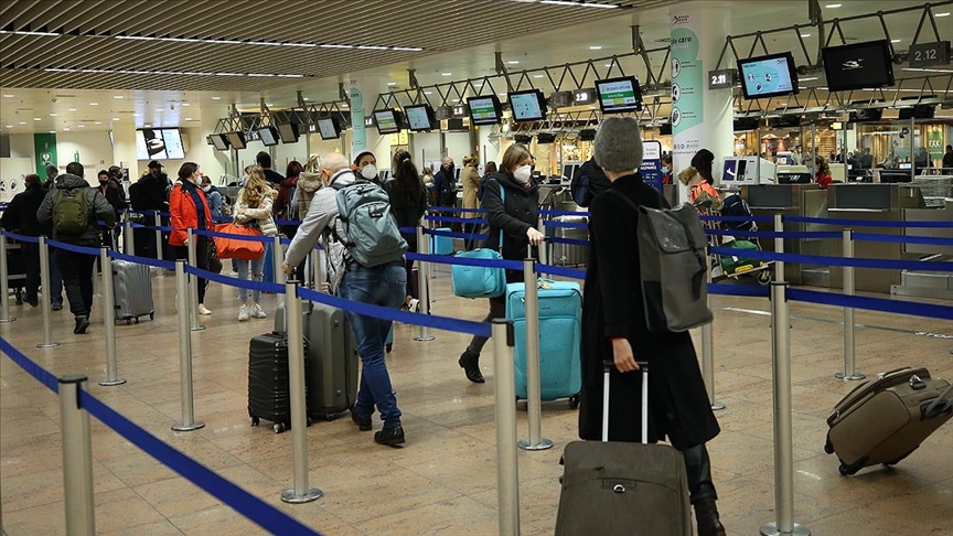 AB Kovid-19'un 'süper varyantı' nedeniyle Afrika'nın güneyinden uçuşları durduracak
