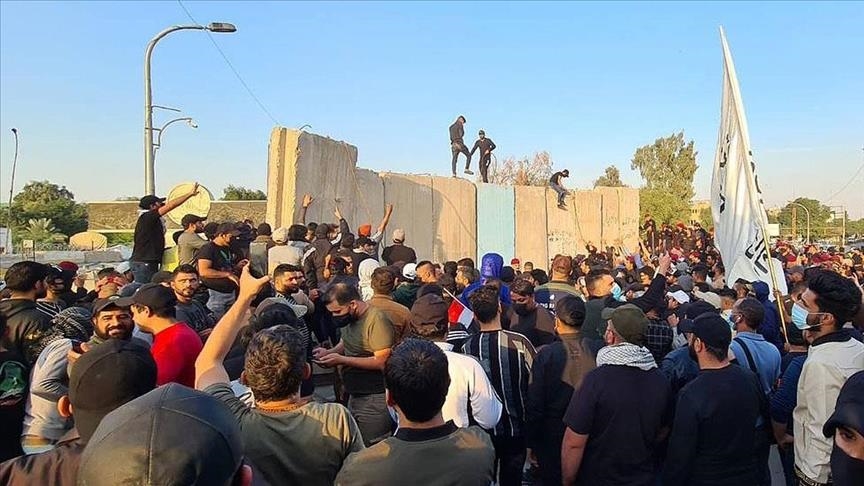 Irak: Demonstranti sklonili barijere i pokušali uči u bagdadsku Zelenu zonu